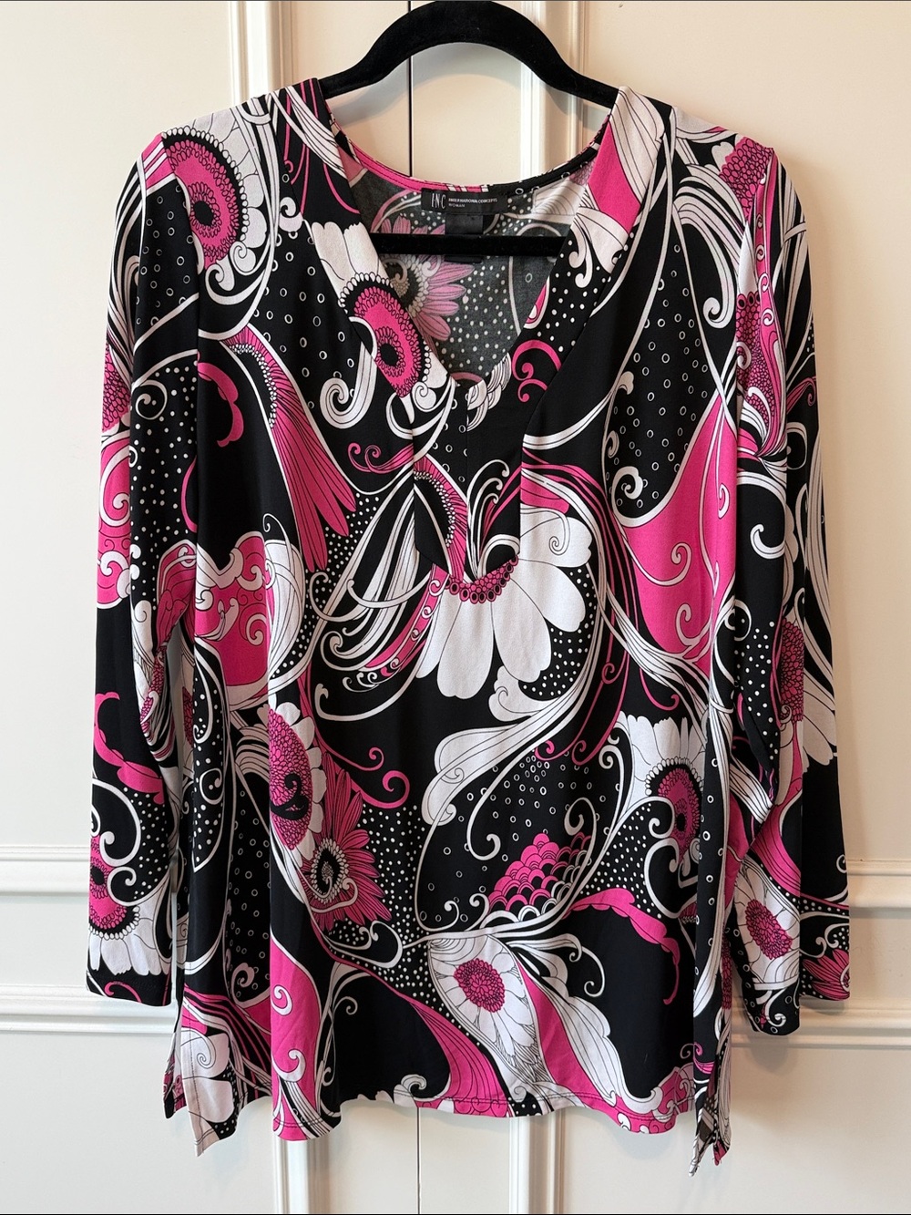 INC International Concepts Black Pink White Floral-Print Long Sleeve Top